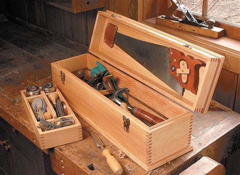 who makes tool boxes